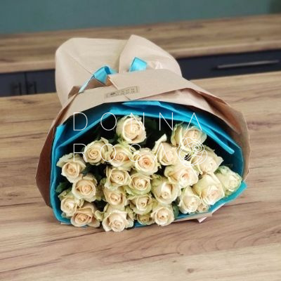 Букет из 25 кремовых роз Аваланж Пич (Avalanche Peach) Букет из 25 кремовых роз Аваланж Пич (Avalanche Peach)