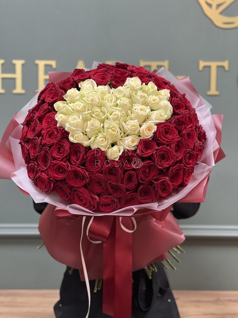 Букет  Белое Сердце 101 роза 