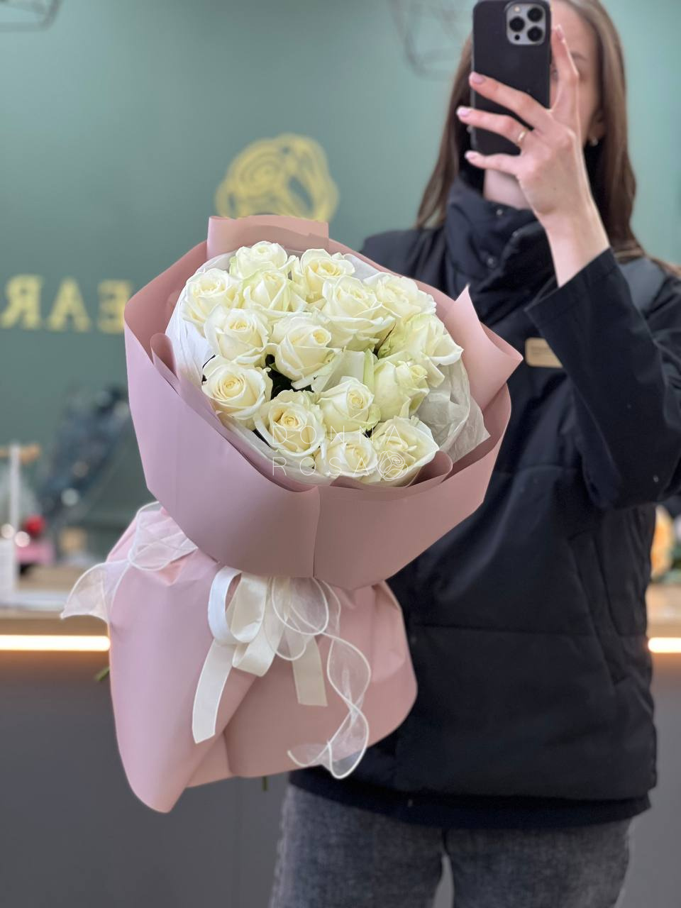 Букет из 15 белых роз Аваланж (Avalanche)