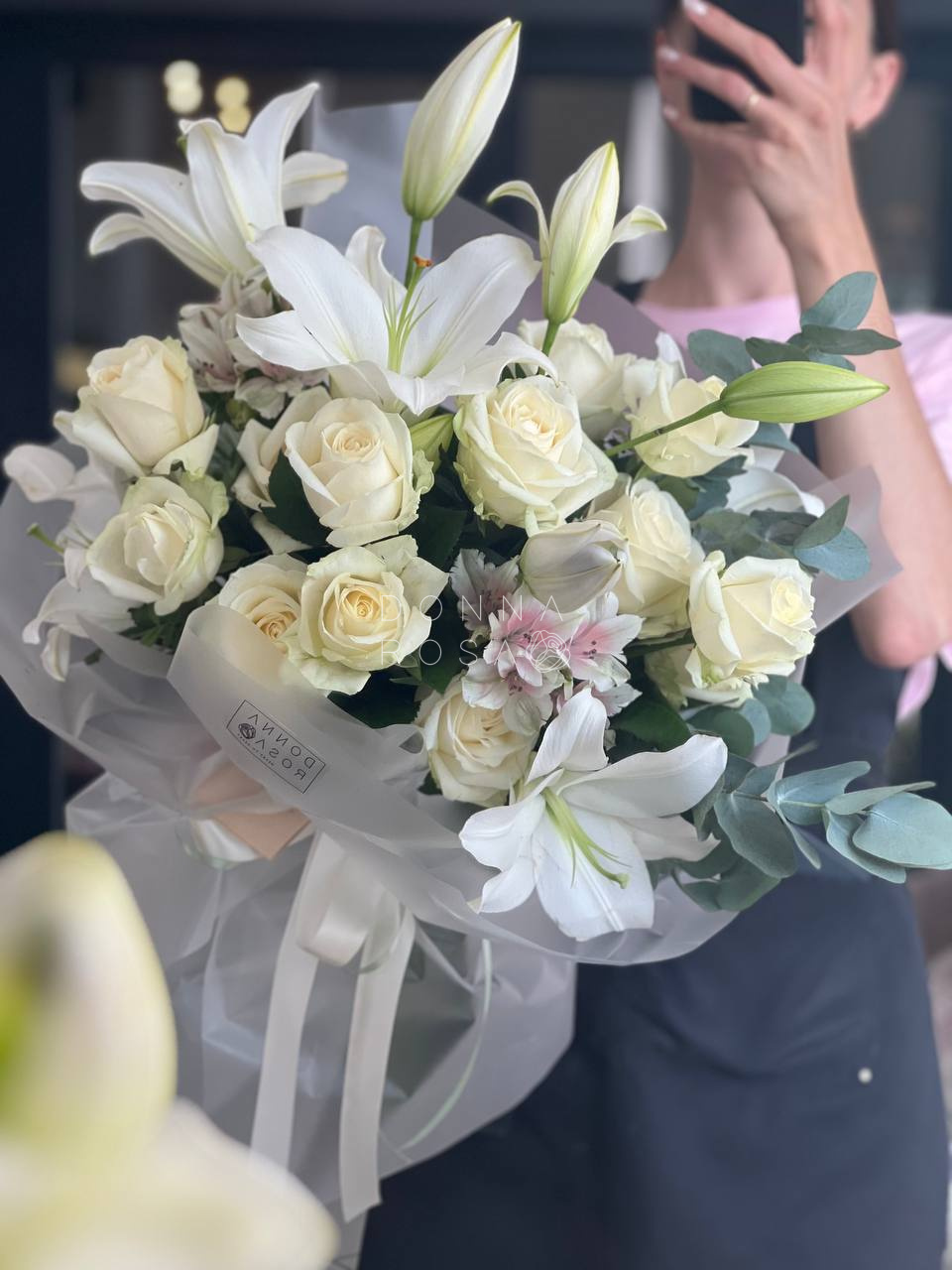 Букет "Шепот Лилии"