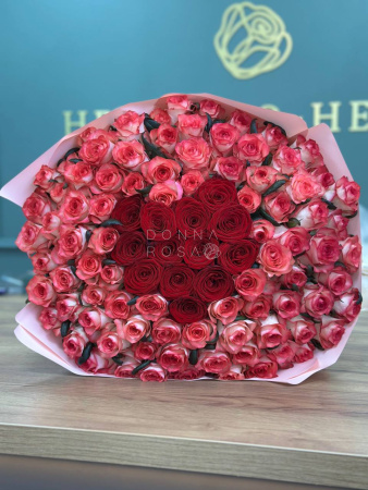 Букет сердце из 101 розы 
