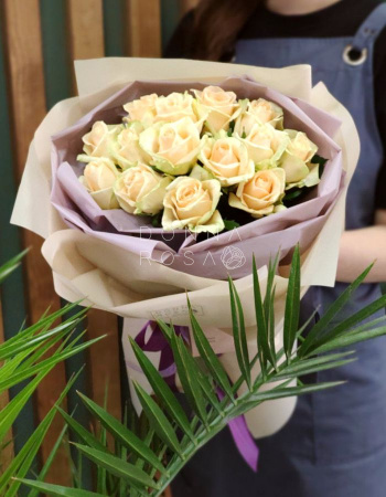 Букет из 15 кремовых роз Аваланж Пич (Avalanche Peach)