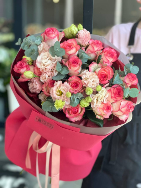 Букет «Малиновый рассвет»