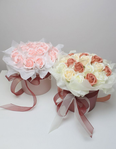 Композиция из мыльных роз