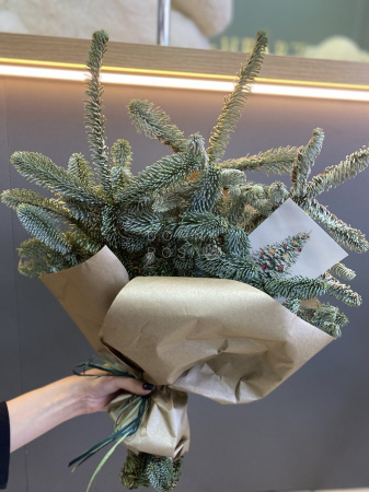 Букет из нобилиса M