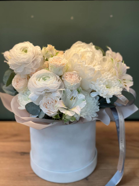 Композиция "Тайный взгляд"  